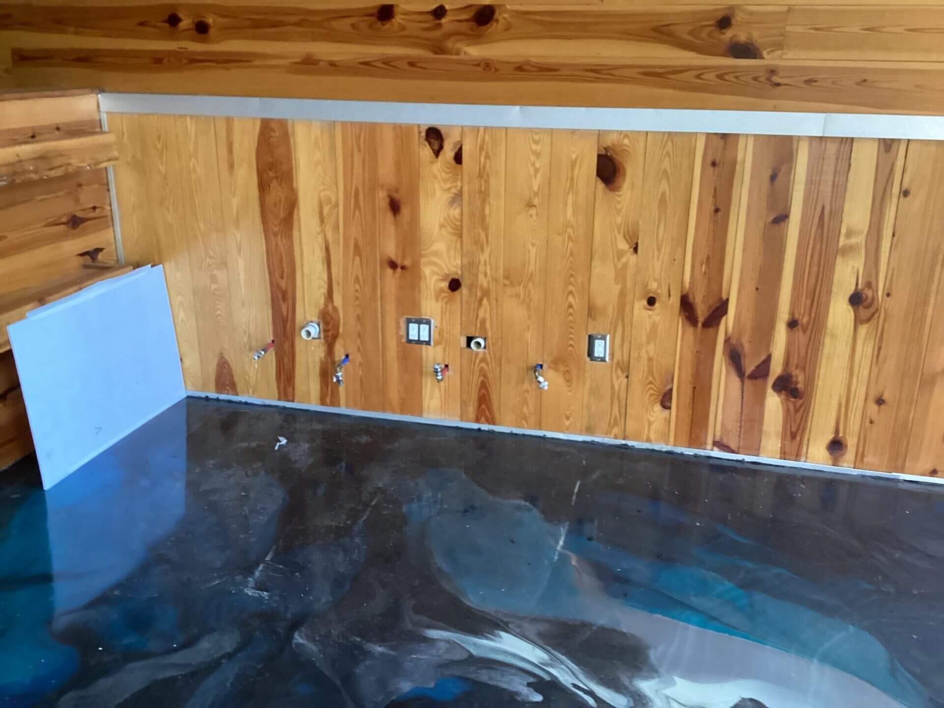 RUSTIC ROOTS BUILDING LUVERNE, ALABAMA Butler Land & Timber Co