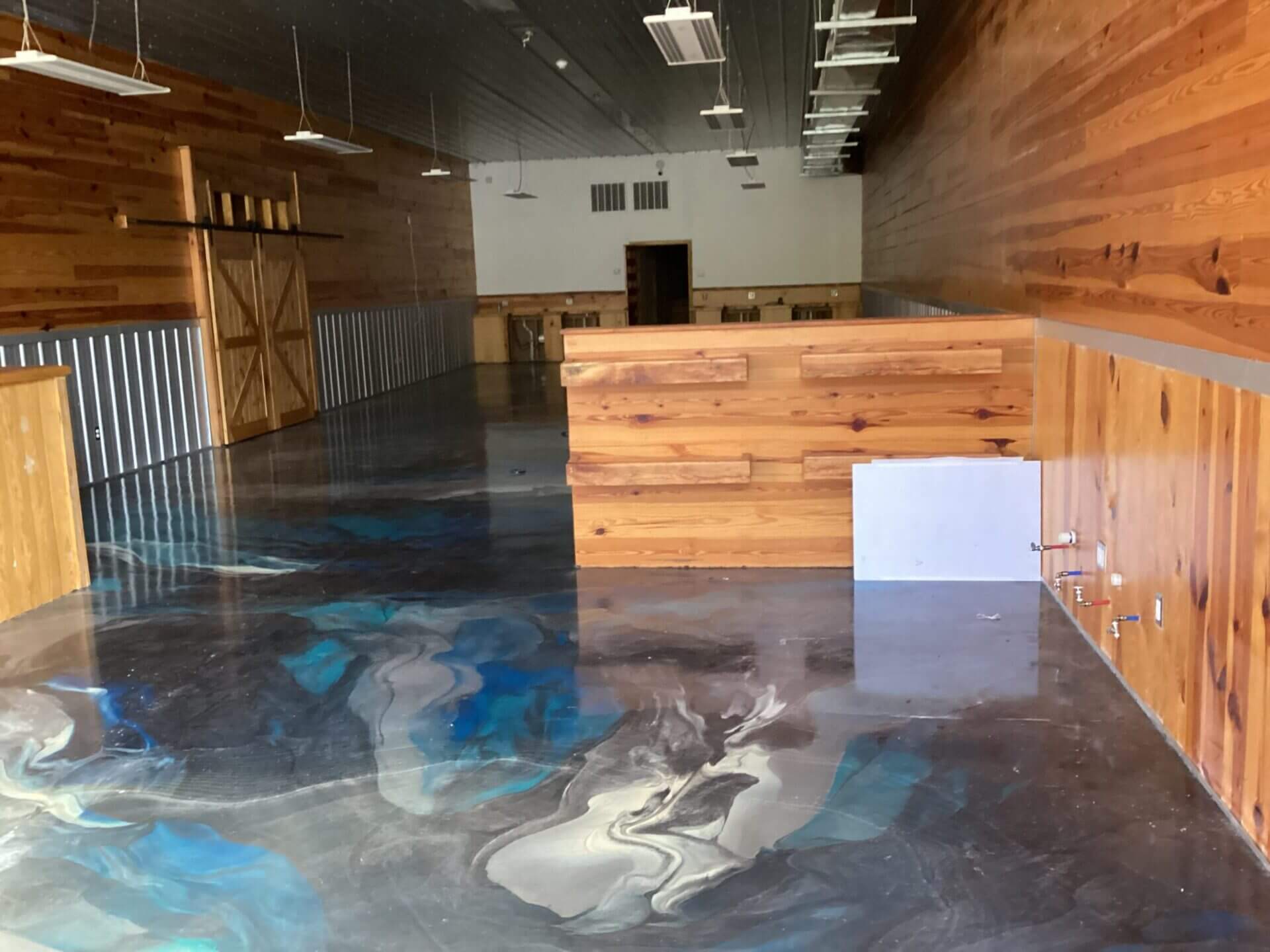 RUSTIC ROOTS BUILDING LUVERNE, ALABAMA Butler Land & Timber Co