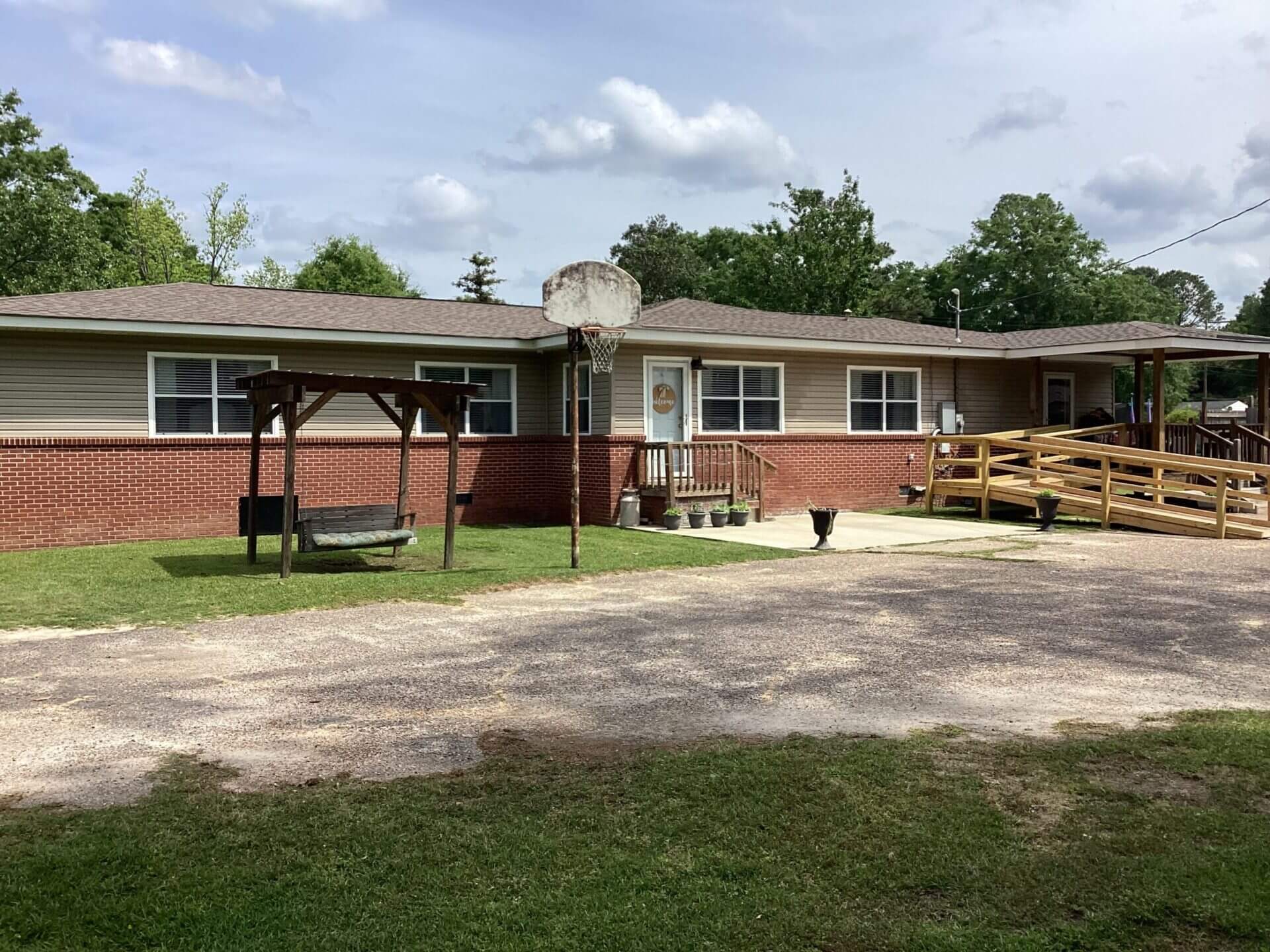 REDUCED PRICE LUVERNE ST HOUSE LUVERNE, ALABAMA Butler Land